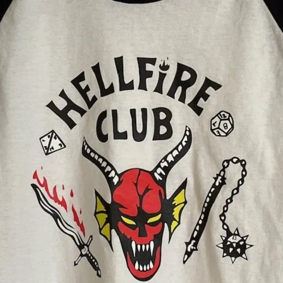 STRANGER THINGS - HELLFIRE CLUB LONGSLEEVE SHIRT - LARGE - UNWORN - Picture 5 of 5